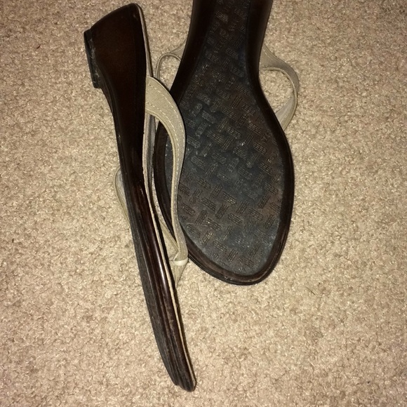 Adorable wedge sandals - Picture 3 of 6